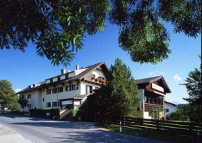 Отель Gasthof SONNE  Зеехаузен-Ам-Штаффельзее